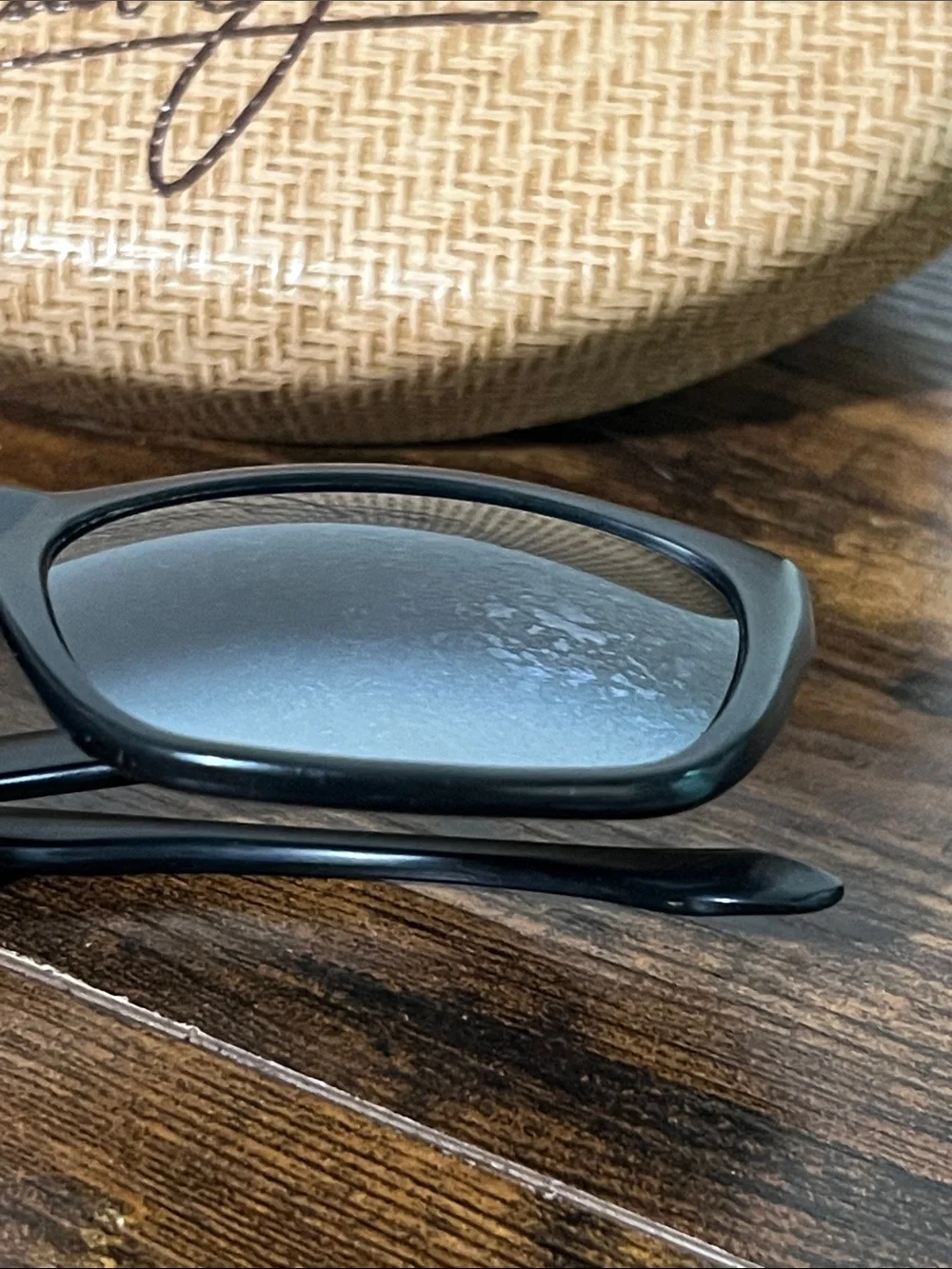 Maui Jim Black Sunglasses with Brown Lens and Tan Case